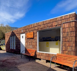 María Elena es la primera comuna rural en recibir farmacia modular como parte de proyecto impulsado por Fracción