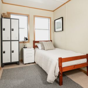 Room 1 person